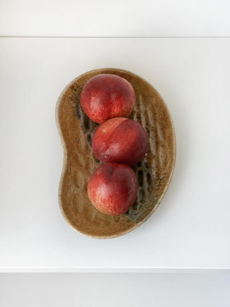 땅콩 접시 디저트 그릇 브라운 한식기 반찬기 차분한 도자기