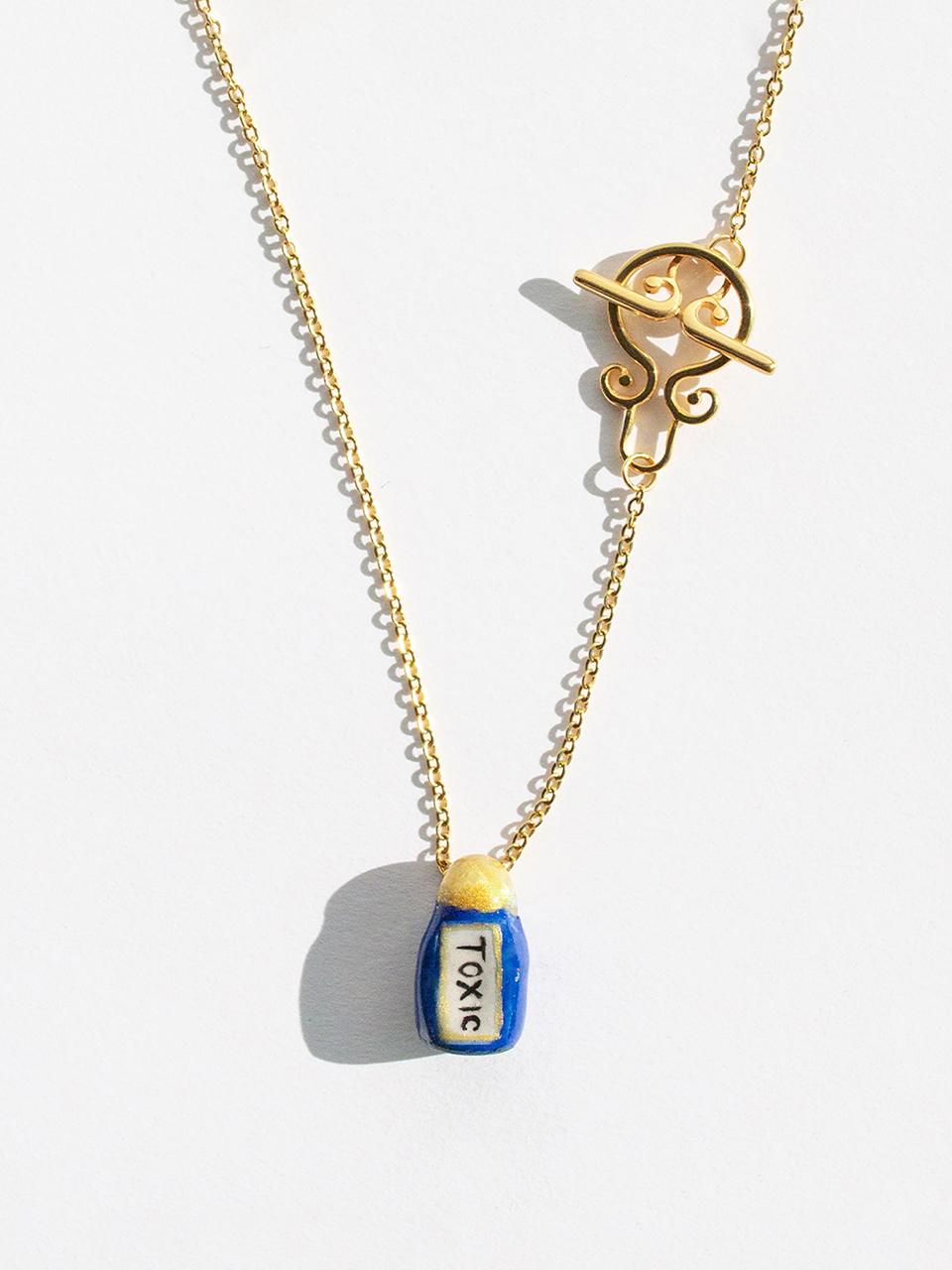 보틀 펜던트 네크리스 - TOXIC