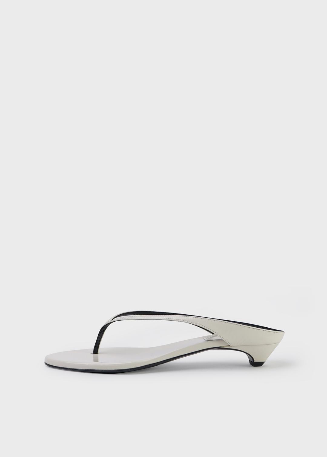 EMILY SANDAL [C5S06IV]