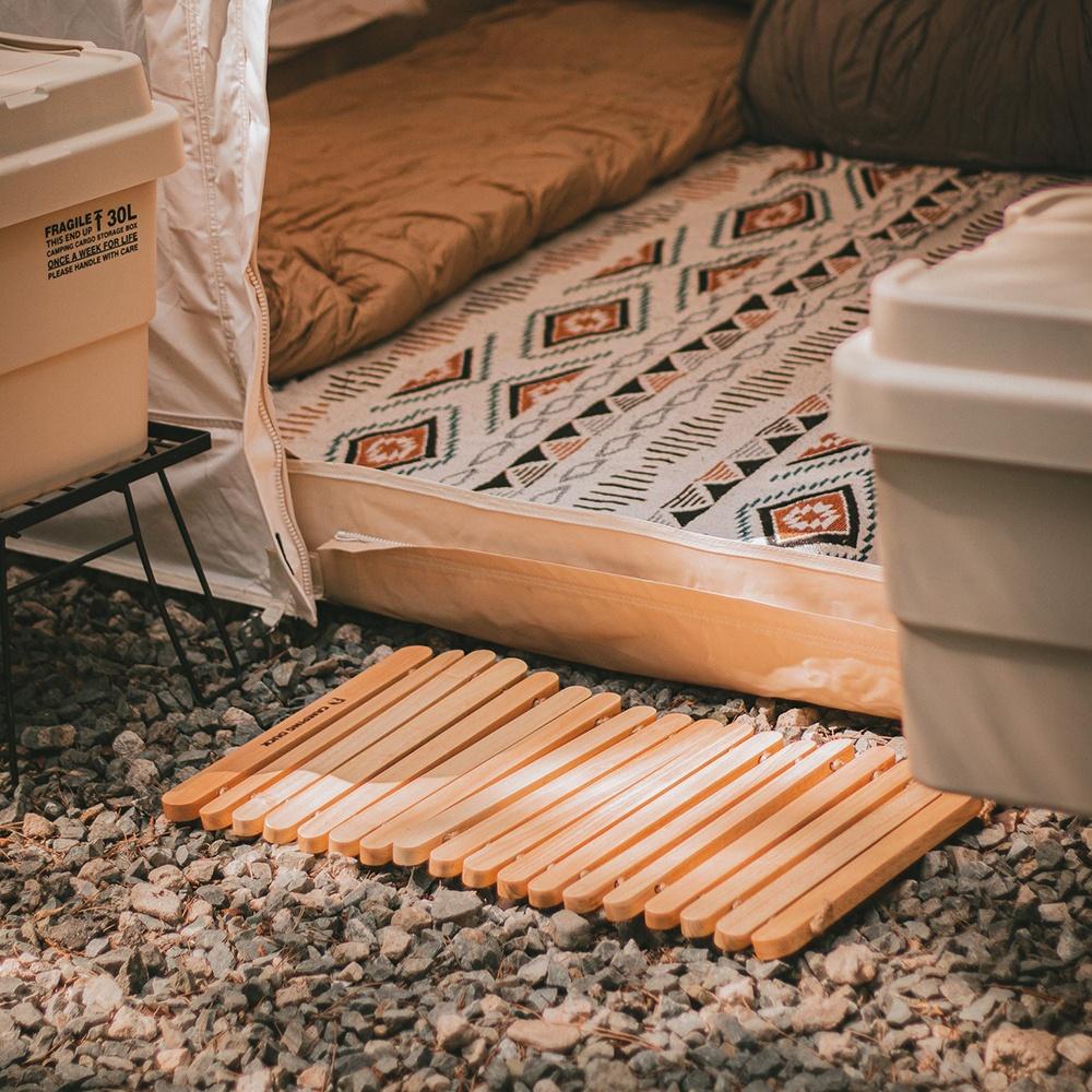 [캠핑덕] 이븐 우드 캠핑 발매트 난로받침대 팬히터 애견방석