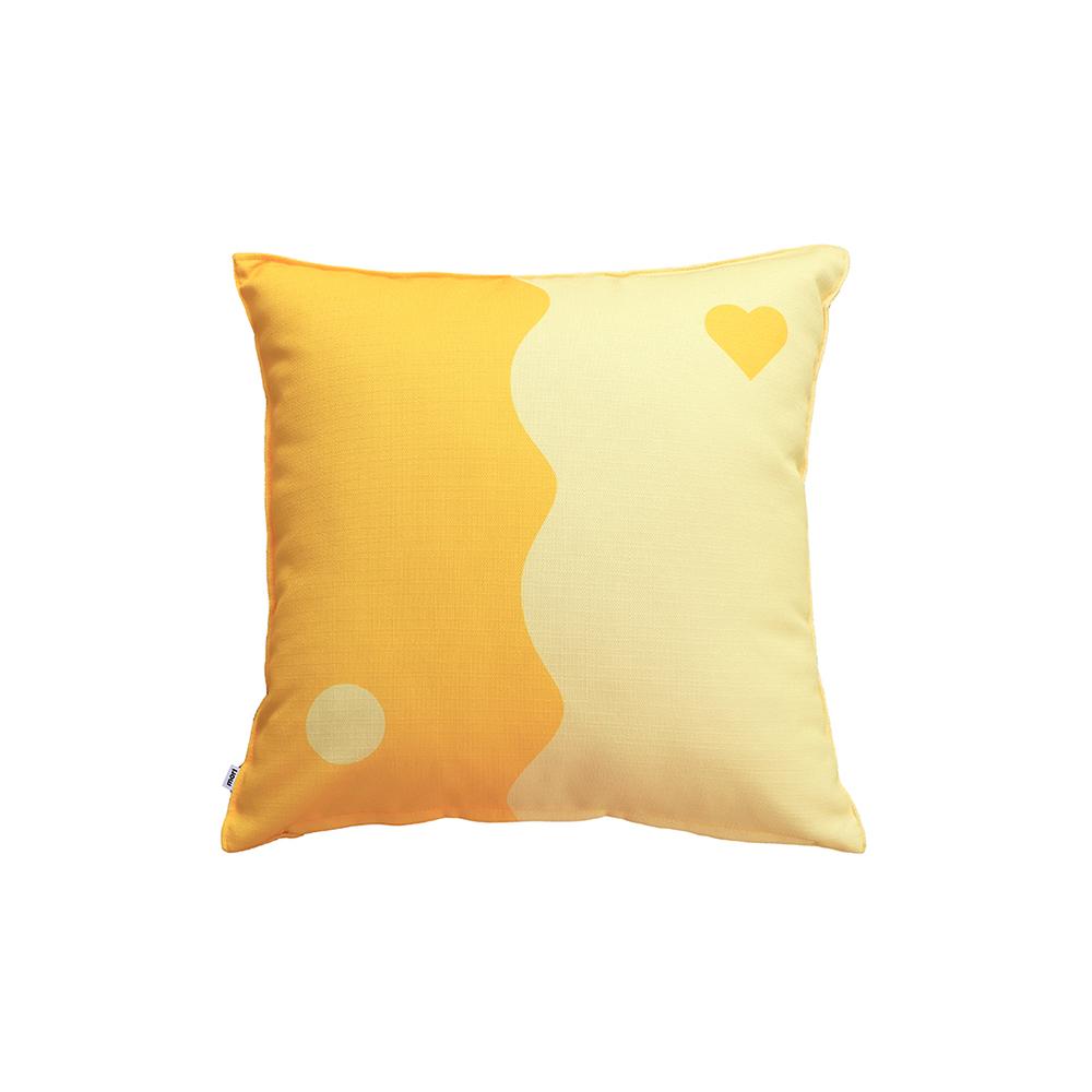 Heart yinyang cushion