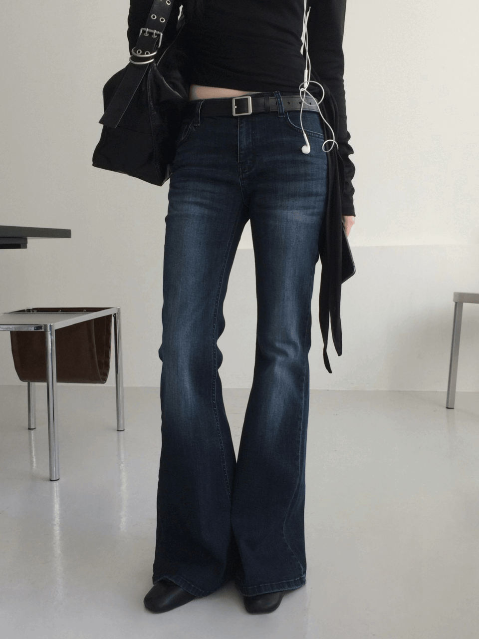 Era. Low rise flare denim