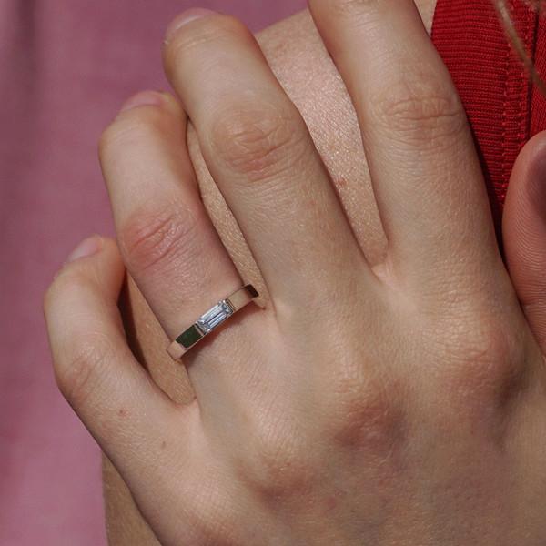 SQUARE STONE RING SILVER MOISSANITE