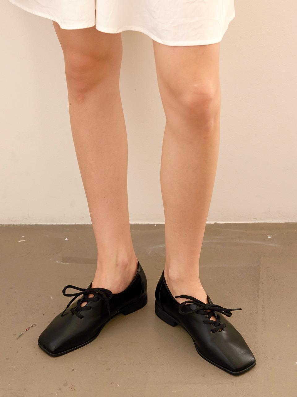 스퀘어토 엠티 로우 로퍼 (BLACK)