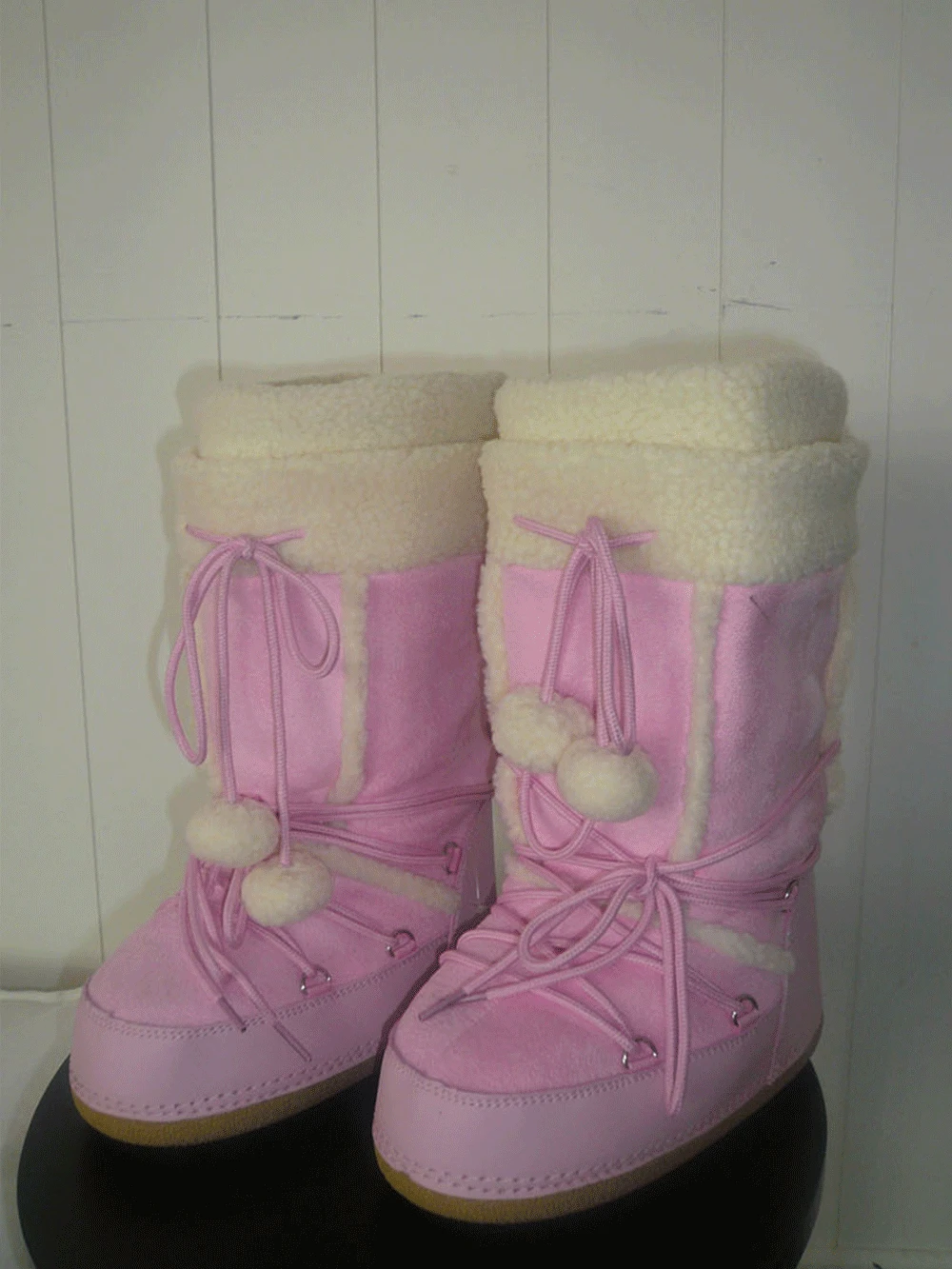 [BUYING] fur pink ski boots | 퍼 핑크 스키부츠