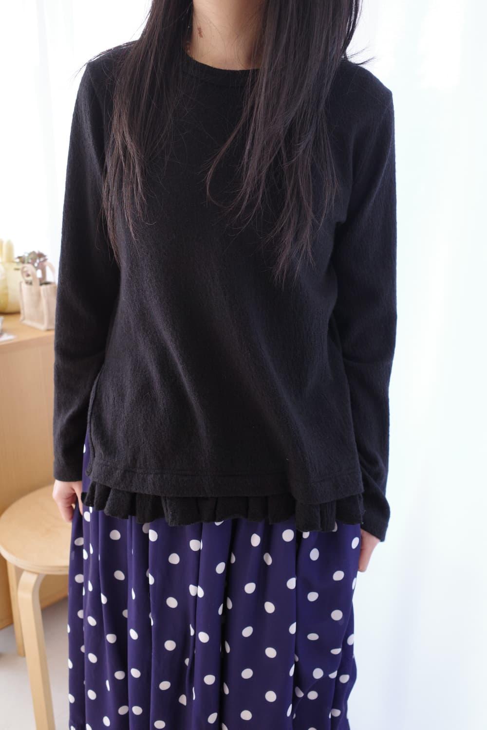 Frill slit wool top | 후루츠패밀리