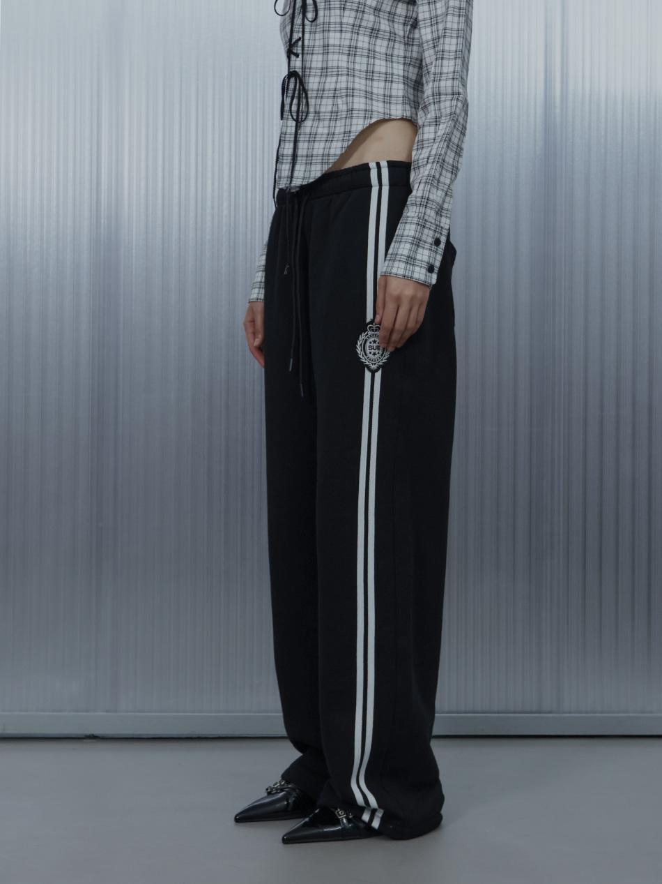 PUNK WAPPEN SWEATPANTS / BLACK