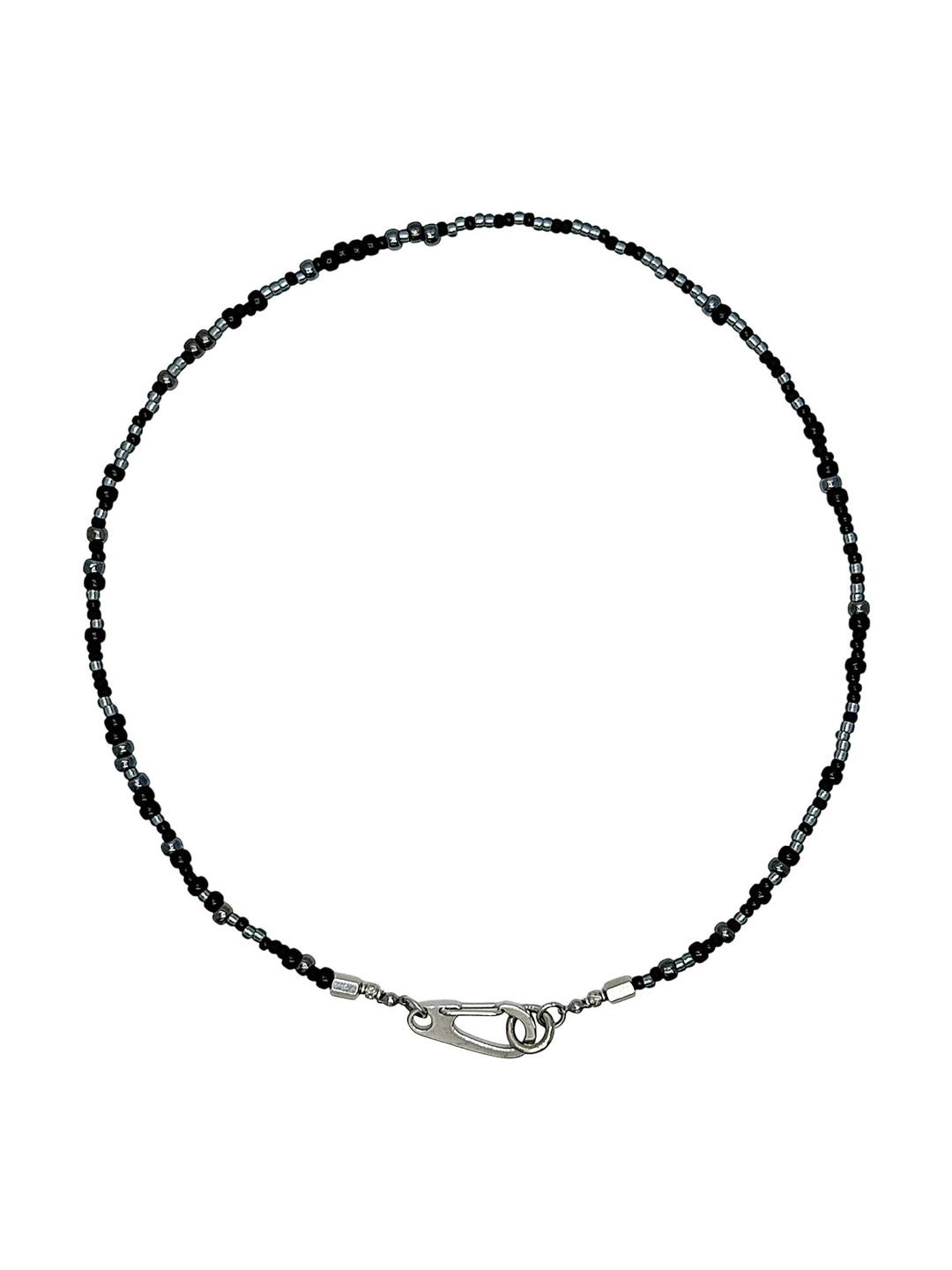Monotone carabiner bead necklace