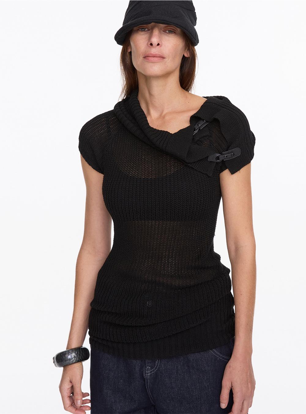 Shoulder Belt Knit Top