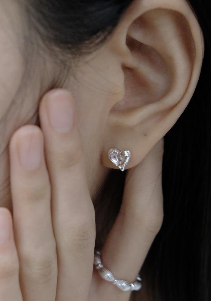 MELTED HEART EARRINGS