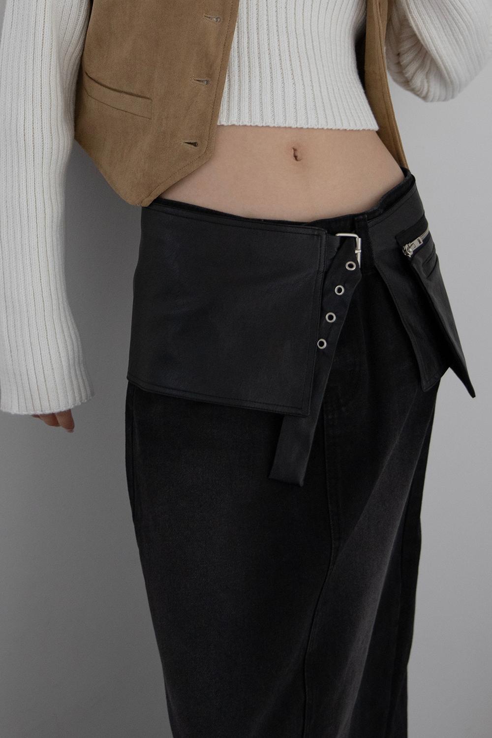 SQUARE BELT BAG (2COLORS)