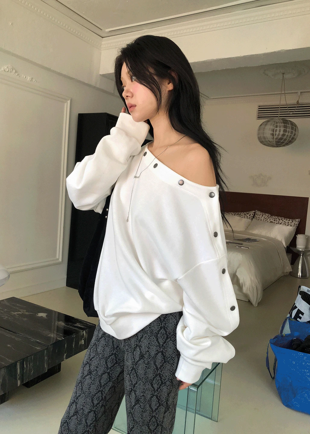 BUTTON SNAP SWEATSHIRT *블랙 당일배송*