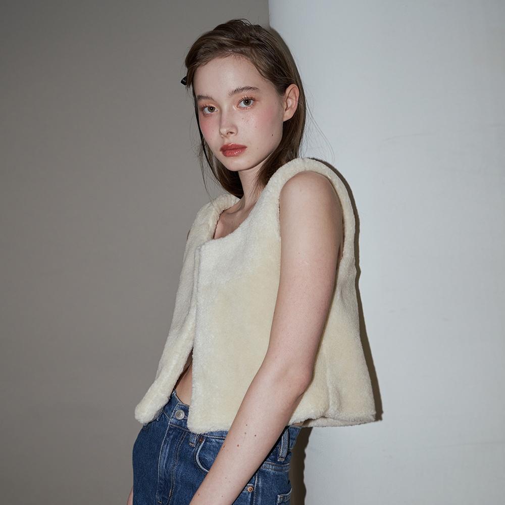 CROP FUR VEST_CREAM