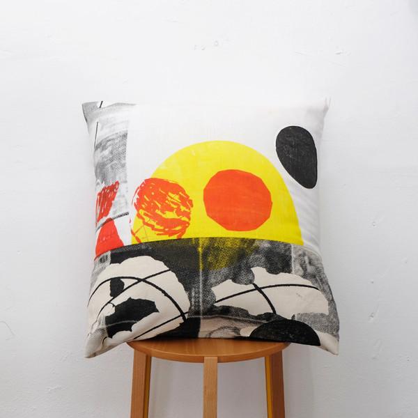 AP POINT CUSHION COVER 02