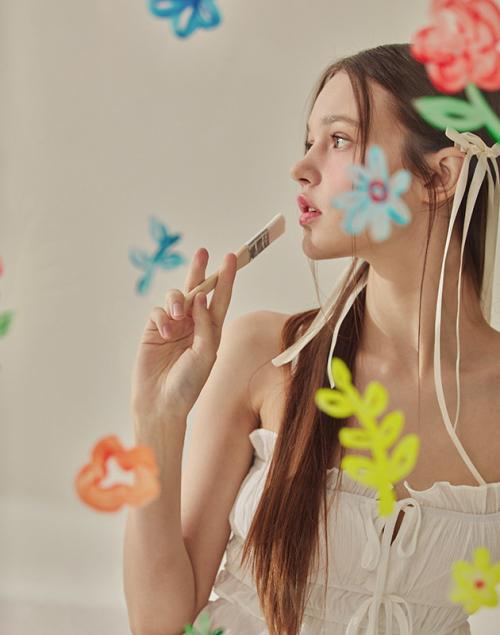 르헨 스트랩 컷아웃 롱원피스 - White