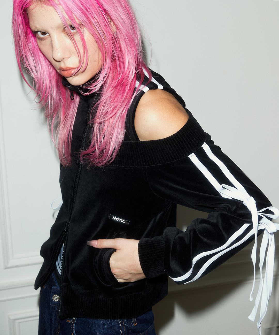 [아이브 장원영 착용] Velour Ribbon Track Top (BLACK)