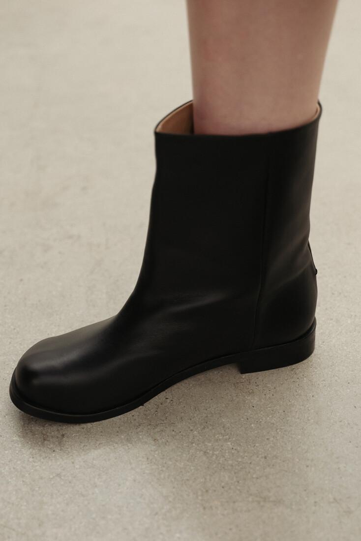 LM021 SHORT BOOTS BLACK