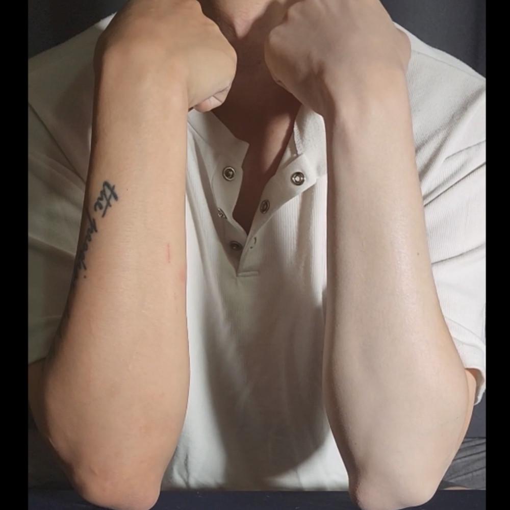 리판닷컴 화이트 톤업 크림 미백 주름개선 광채 쌩얼 화이트닝 피부톤 보정 수분충전