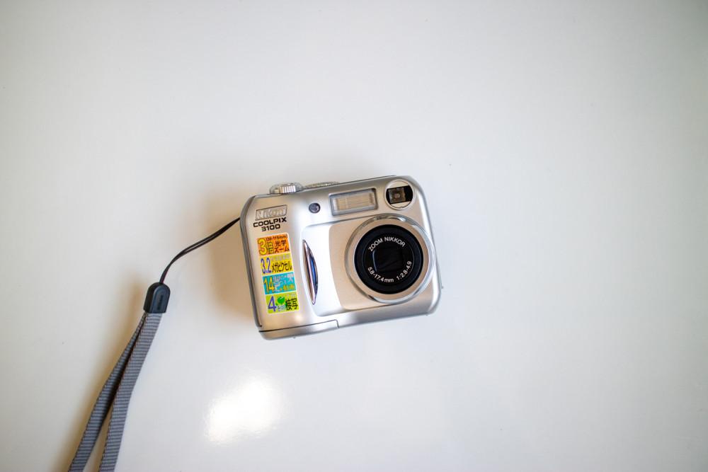 [중고] [Nikon] Nikon Coolpix 3100 / 디지털 카메라  / 니콘 / 빈티지 카메라 / 빈티지 디지털 카메라 /