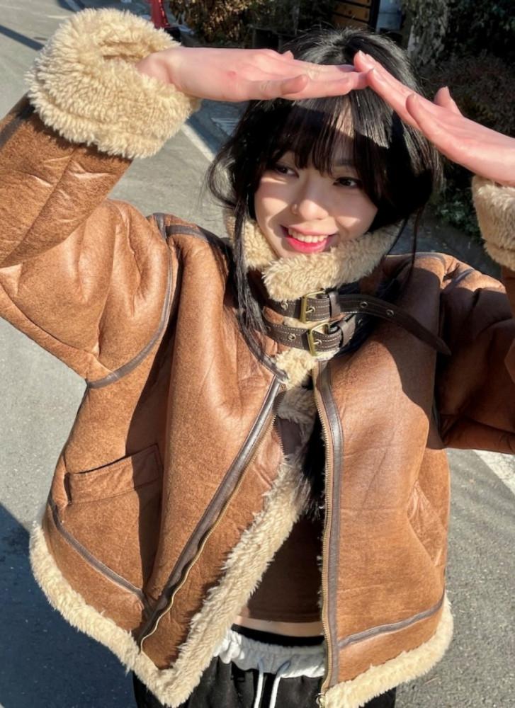 Caramel shearing mustang jacket 카라멜 시어링 무스탕 자켓