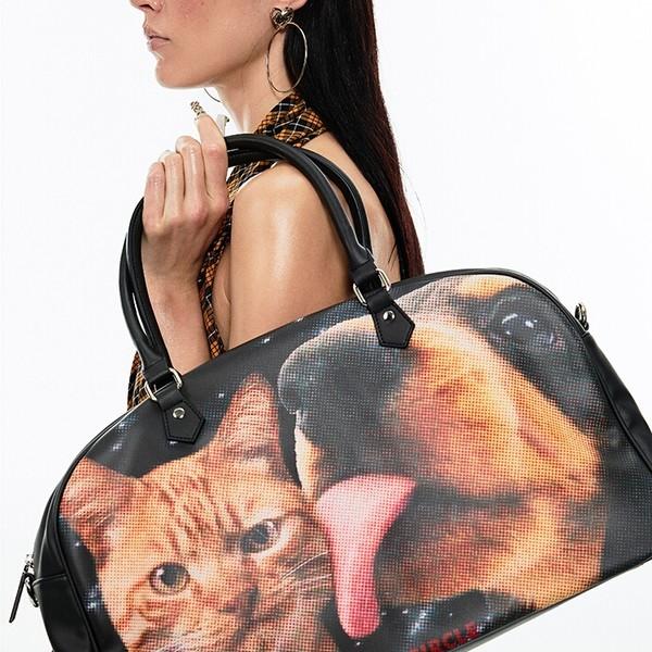 1JINNSTUDIO Cat and Dog Broken Flower Handbag