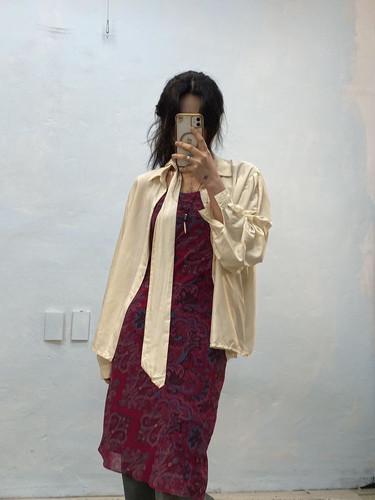 Canda cream slik ribbon blouse