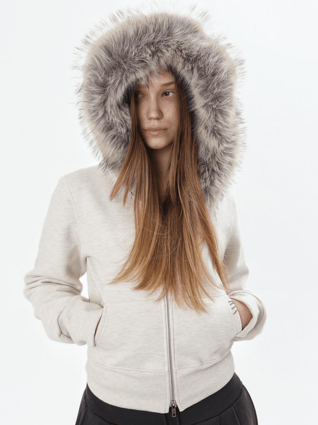 [블루클로젯 X 오운서] My Granny Stitch Fur Hoodie_ivory