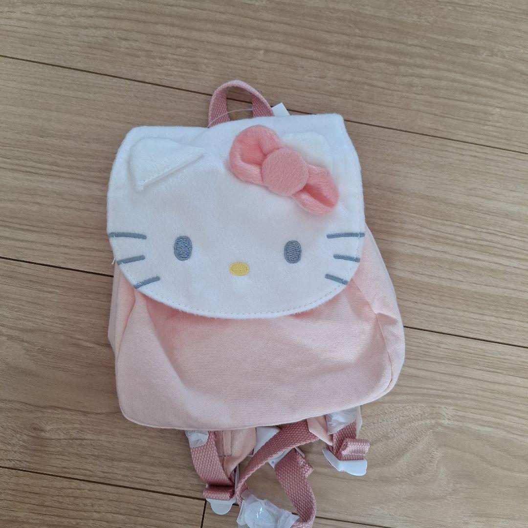 新品！ハローキティ　リュック