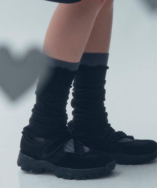 HATSUKOI SNEAKERS [BLACK]