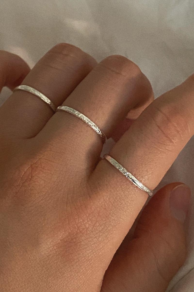 925silver 호일 텍스쳐 평 실반지 (2 color)