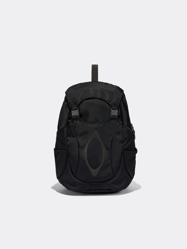 미스치프 BUCKLE FLAP BACKPACK-BLACK
