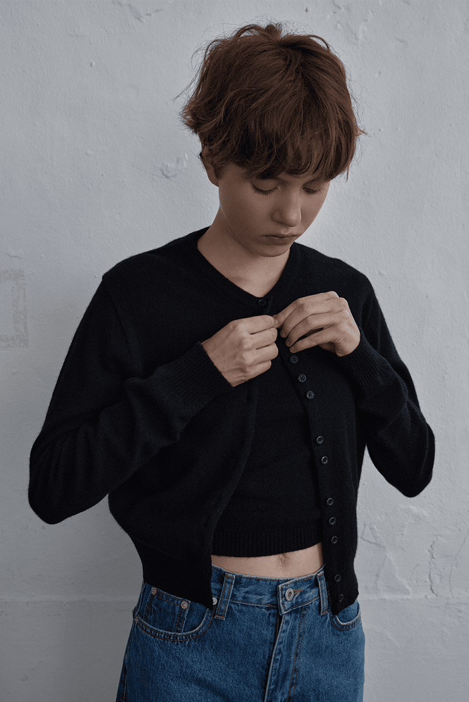 fine wool round cardigan - black