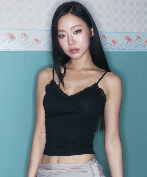 Flora Lace Sleeveless Top (Black)