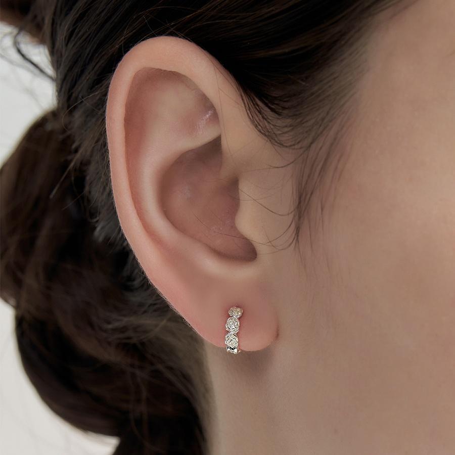 [권은비, 서은광 착용] [sv925]baby rose one-touch earring