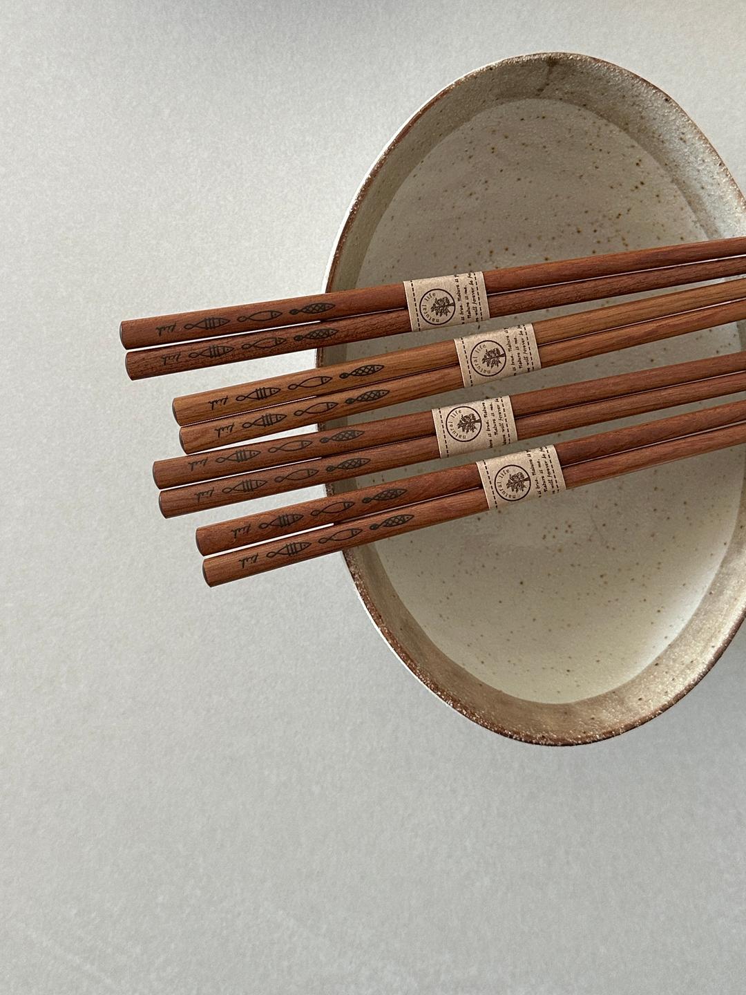 woody chopsticks