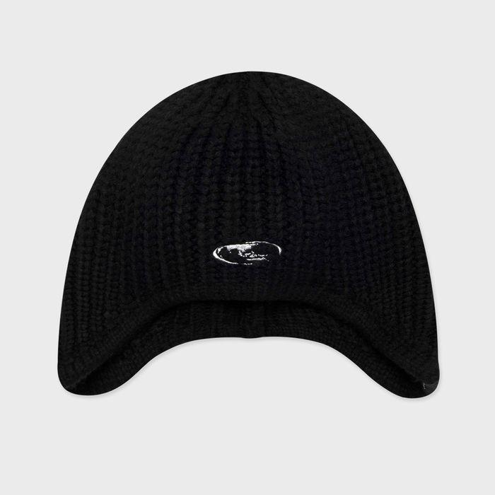 GLOBE KNIT EARFLAP BEANIE black