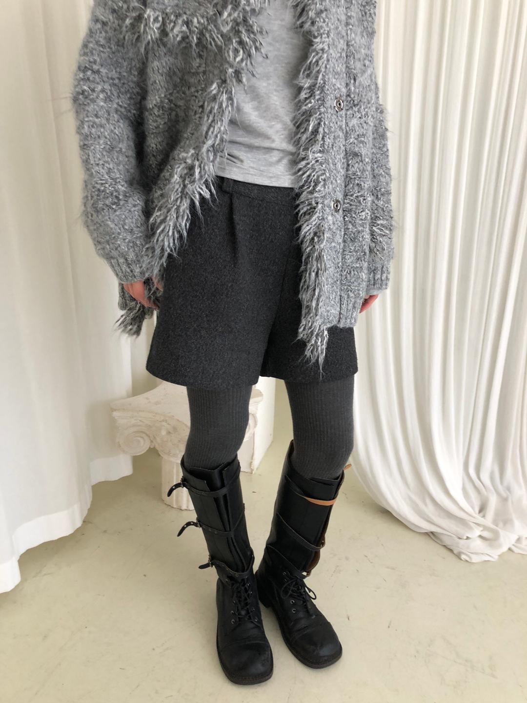 BELLA WOOL SHORTS (2COLOR)