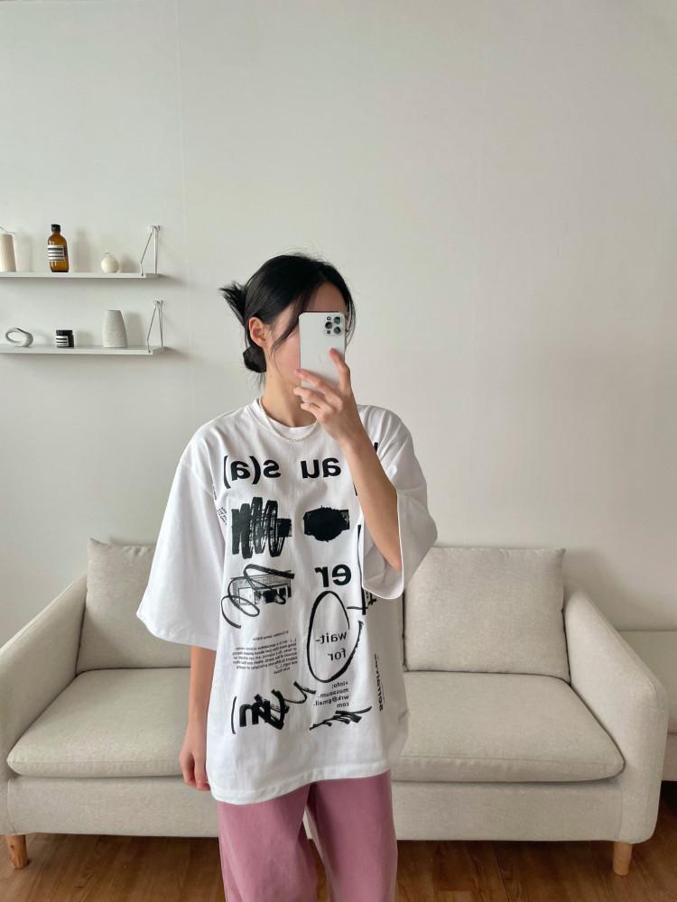 [퍼지스튜디오] 웨잇 반팔 티셔츠 (3color) 드로잉 프린팅 오버핏 박시핏 반팔티