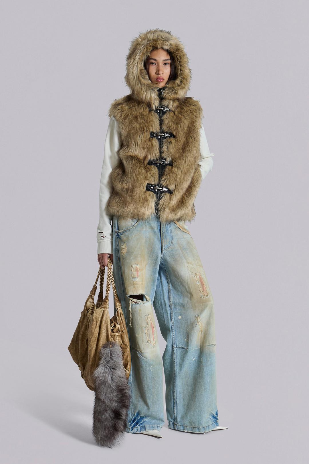 Mendoza Faux Fur Gilet - S / Blonde