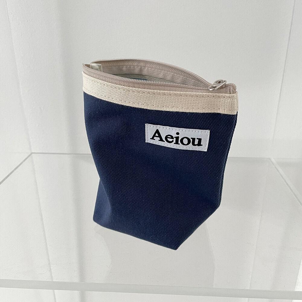 Aeiou Basic Pouch (M size)Indigo blue