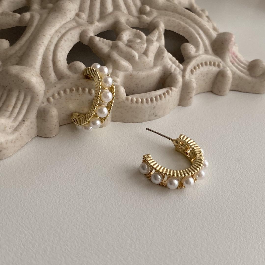 [MD] ciu vintage pearl earrings c ring mood silver needle piercing wedding guest look year-end look kkuanku year-end party look