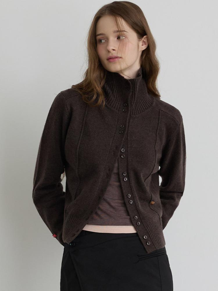 HIGH NECK BUTTON CARDIGAN DBR