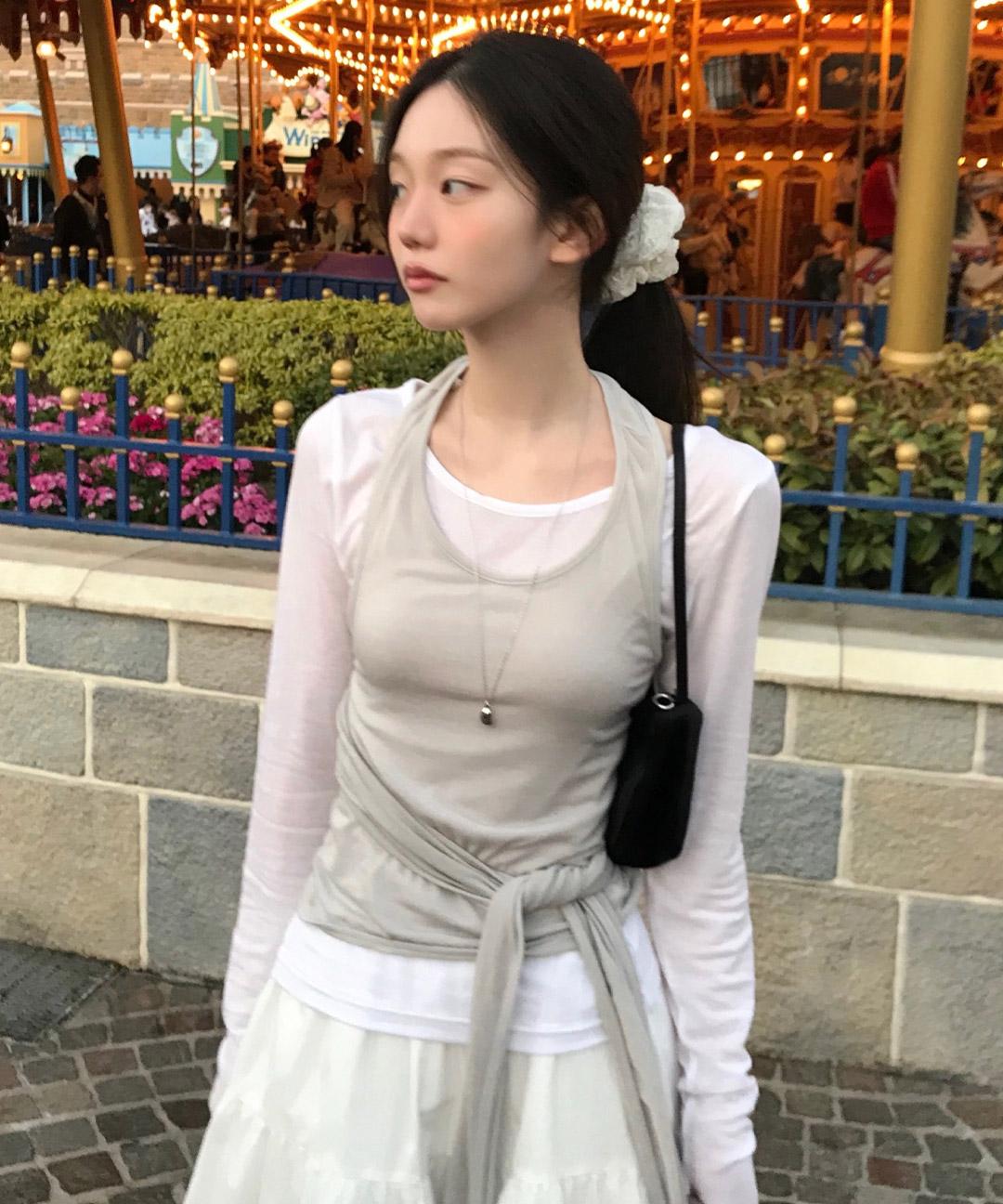 레터프롬문 [직잭단독][레이어드티💕] 홀터넥 레이어드 소프트 탑 ( 3 colors )