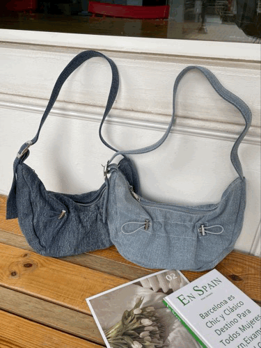 글로시 셔링 스트링 실버 데님 호보 숄더백