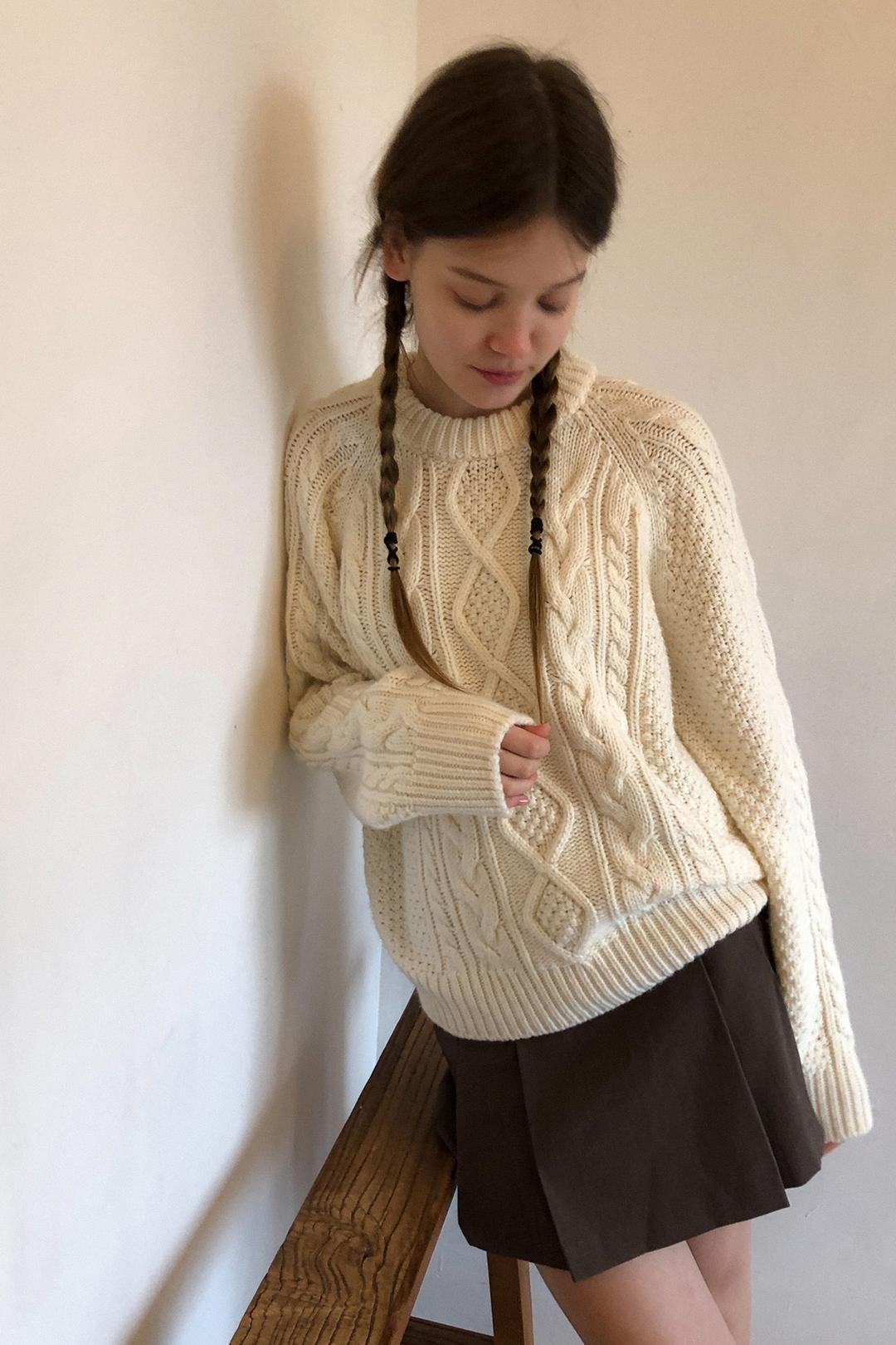 Zoe Sweater / Cream