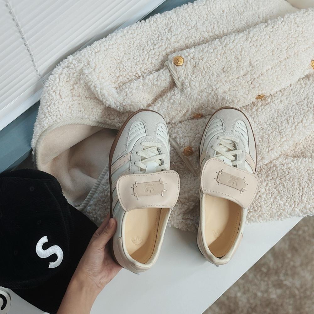 아디다스 가젤 인도어 오프화이트