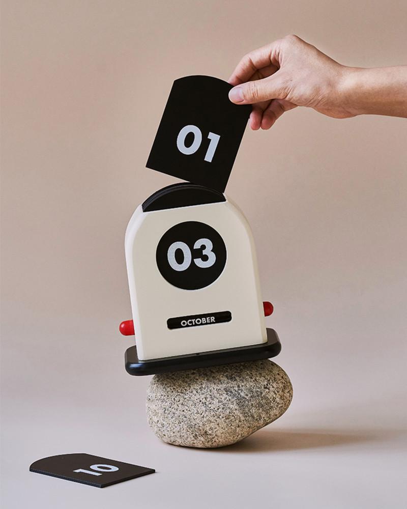 Wood Calendar 감성 캘린더 유니크 탁상 테이블 달력