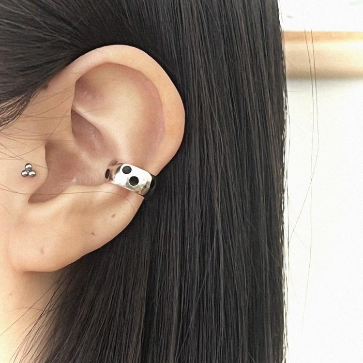 Dancing DOT earcuff : Thearthief