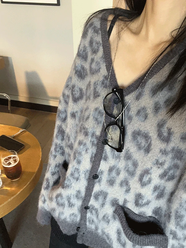 V-neck leopard cardigan