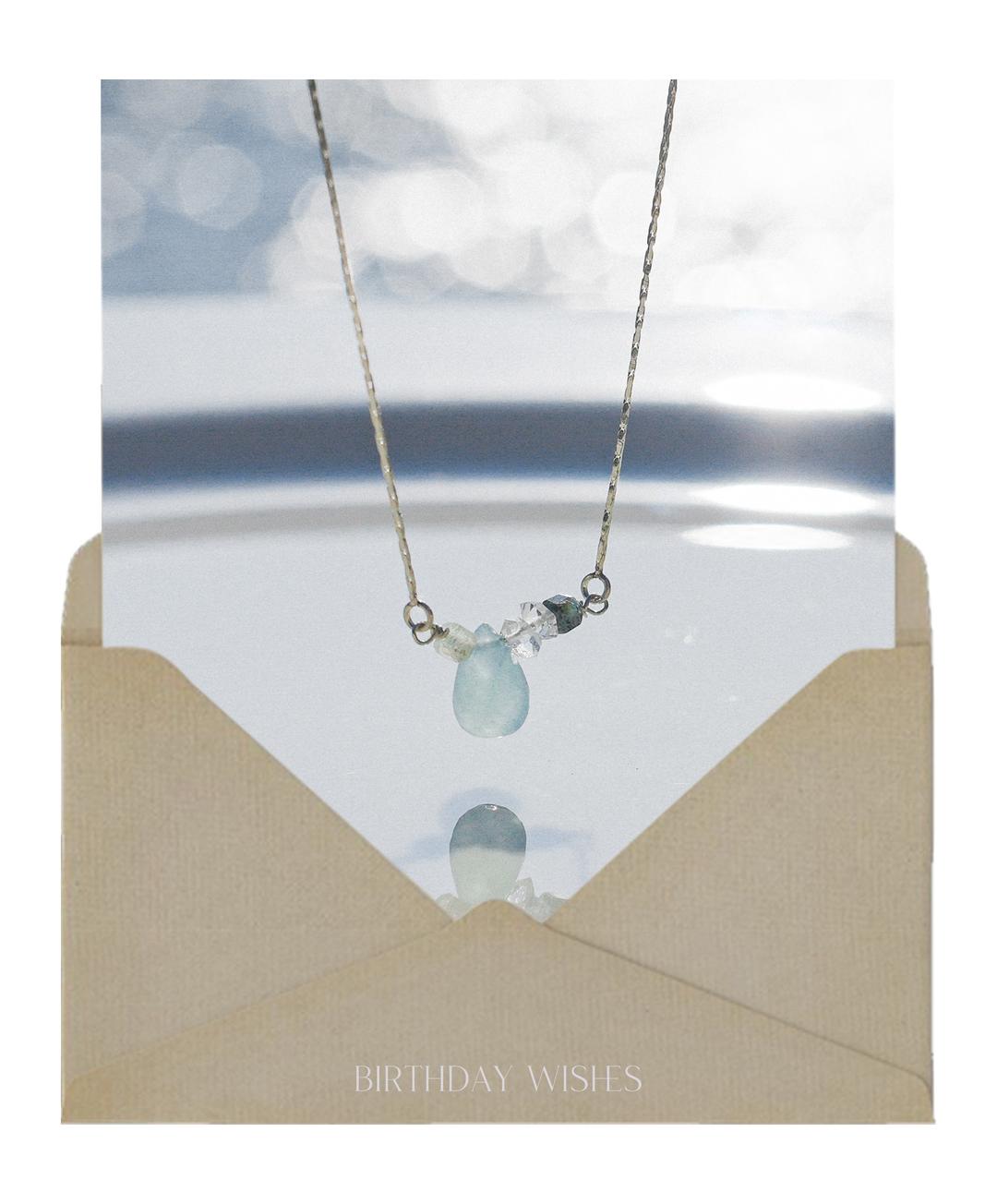 젊음의 바다, necklace of March